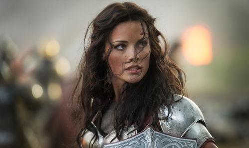 艾曼妞在太空3：爱的课程,探索爱与宇宙的终极课程